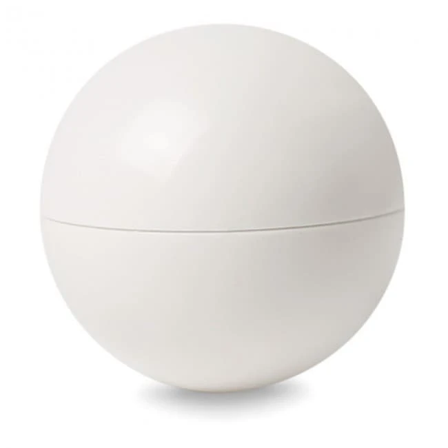 Lip balm in round box