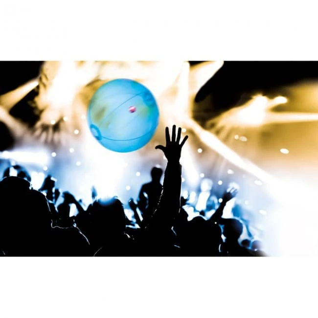 Inflatable beachball w light