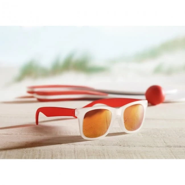 Sunglasses With Mirrored Lens