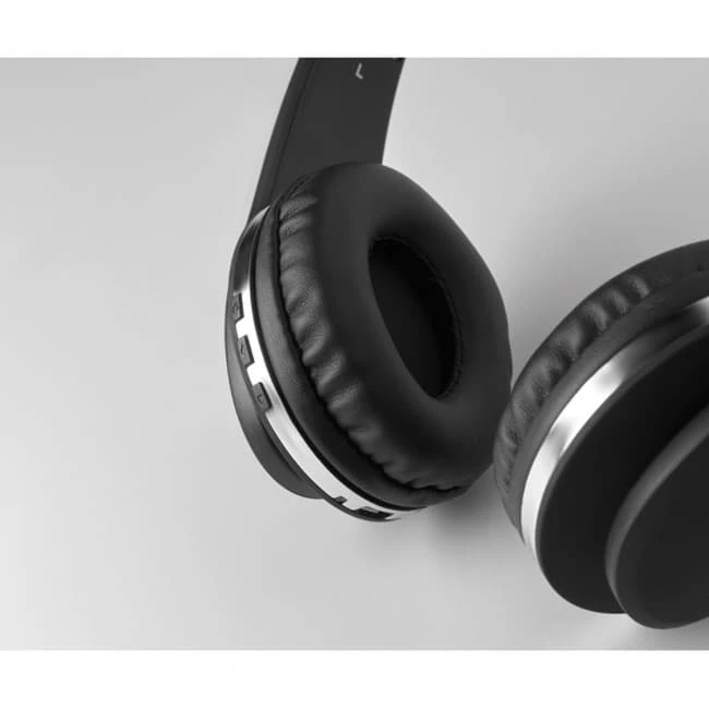 Bluetooth headphones