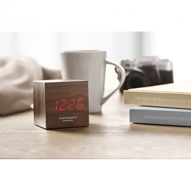 LED clock in MDF