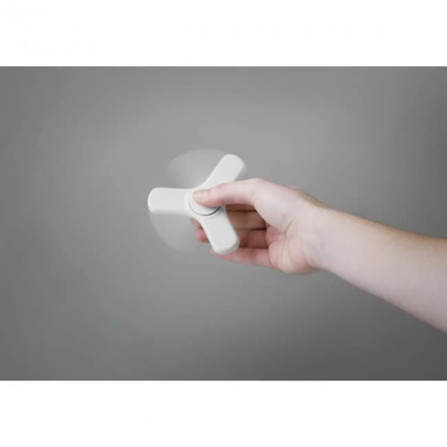 3 in 1 charging cable spinner