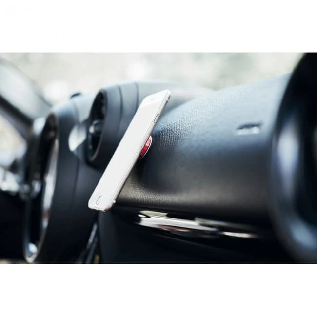 Mount holder magnetic